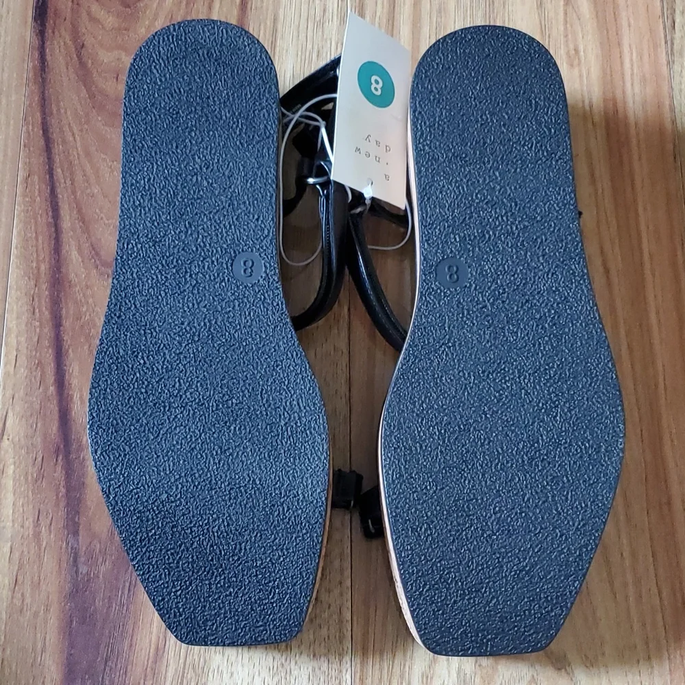 A New Day Nova cork bottom black sandals - Picture 4 of 5